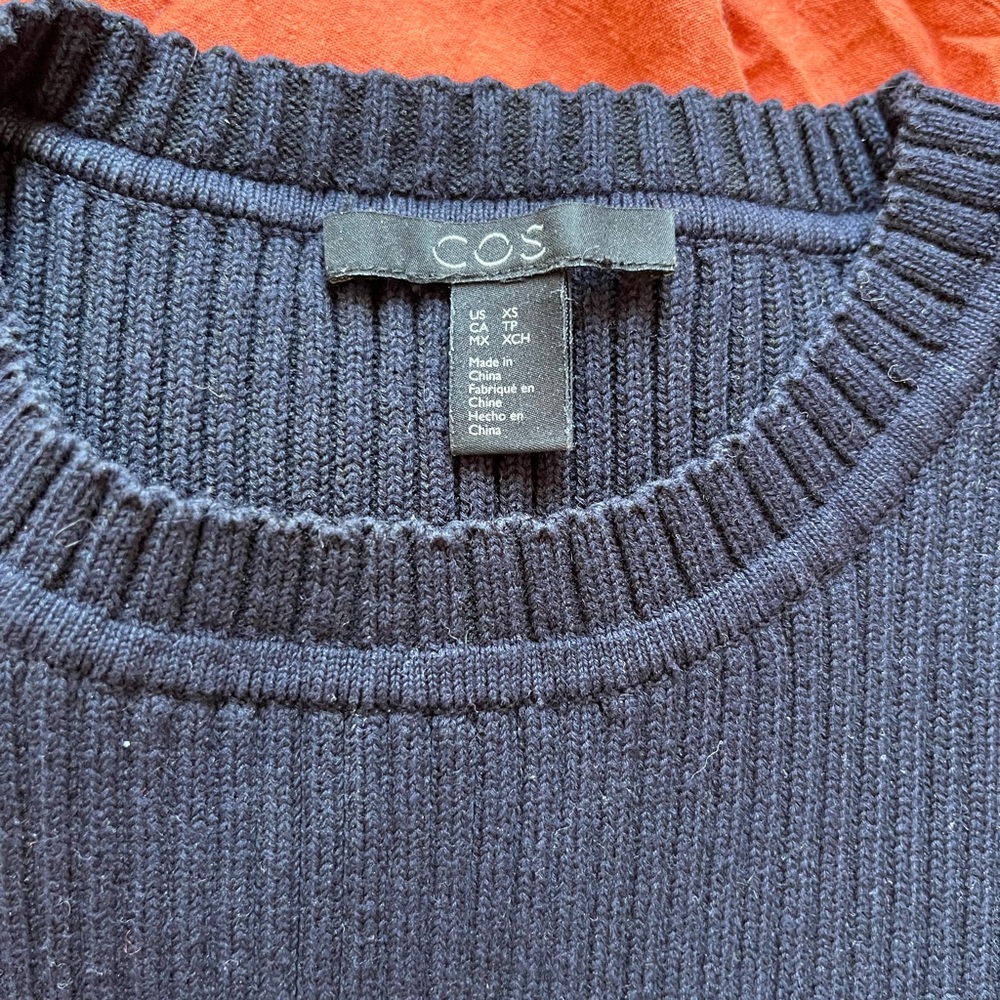 Navy Knit Tank - Picture 3 of 4